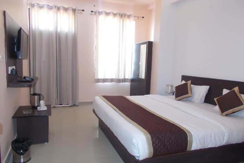 Makrana Raj Hotel Sikar Exteriér fotografie